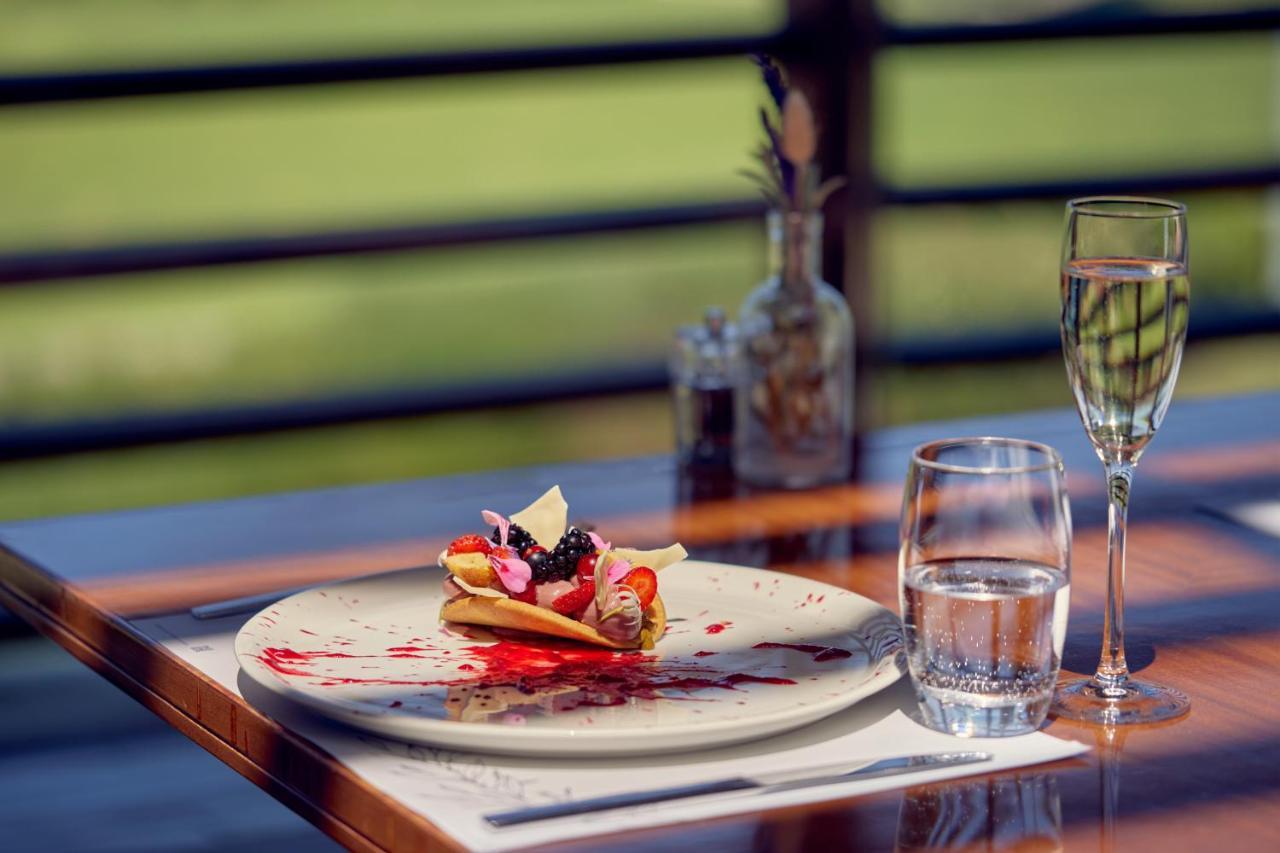 Minthis Resort Tsadha Exterior photo A dessert